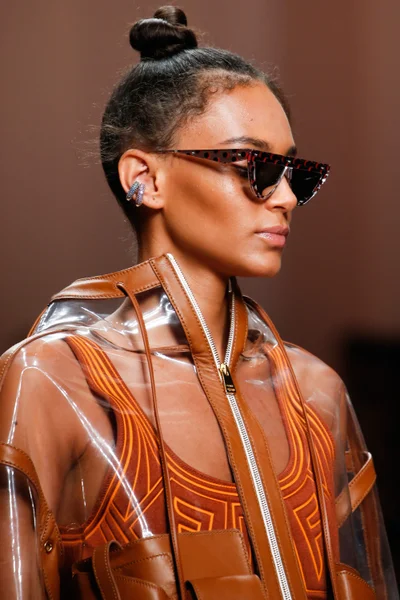 Look 22